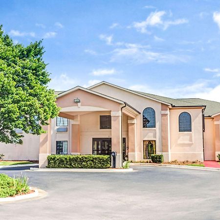 Super 8 By Wyndham Dawsonville Buitenkant foto