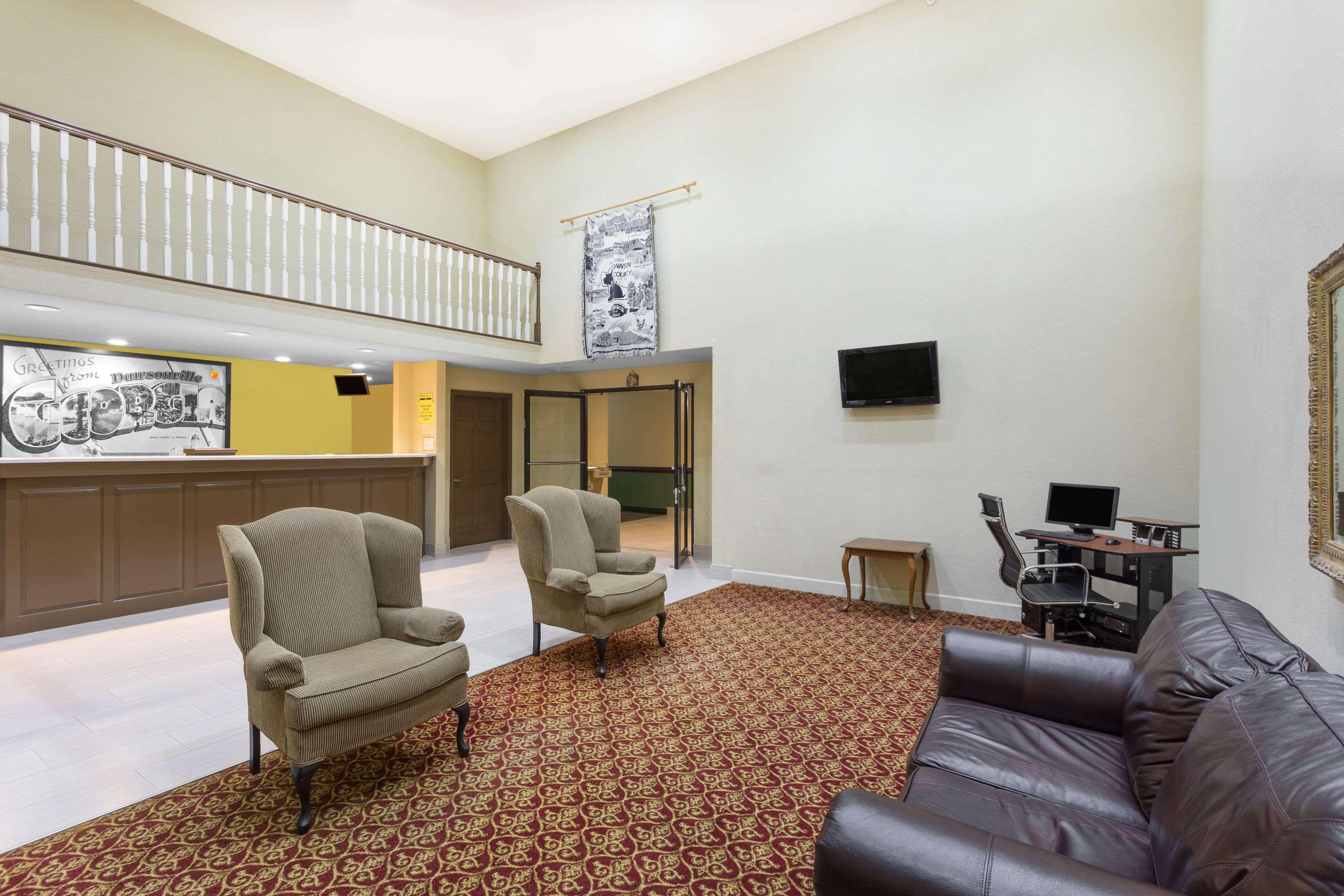 Super 8 By Wyndham Dawsonville Buitenkant foto