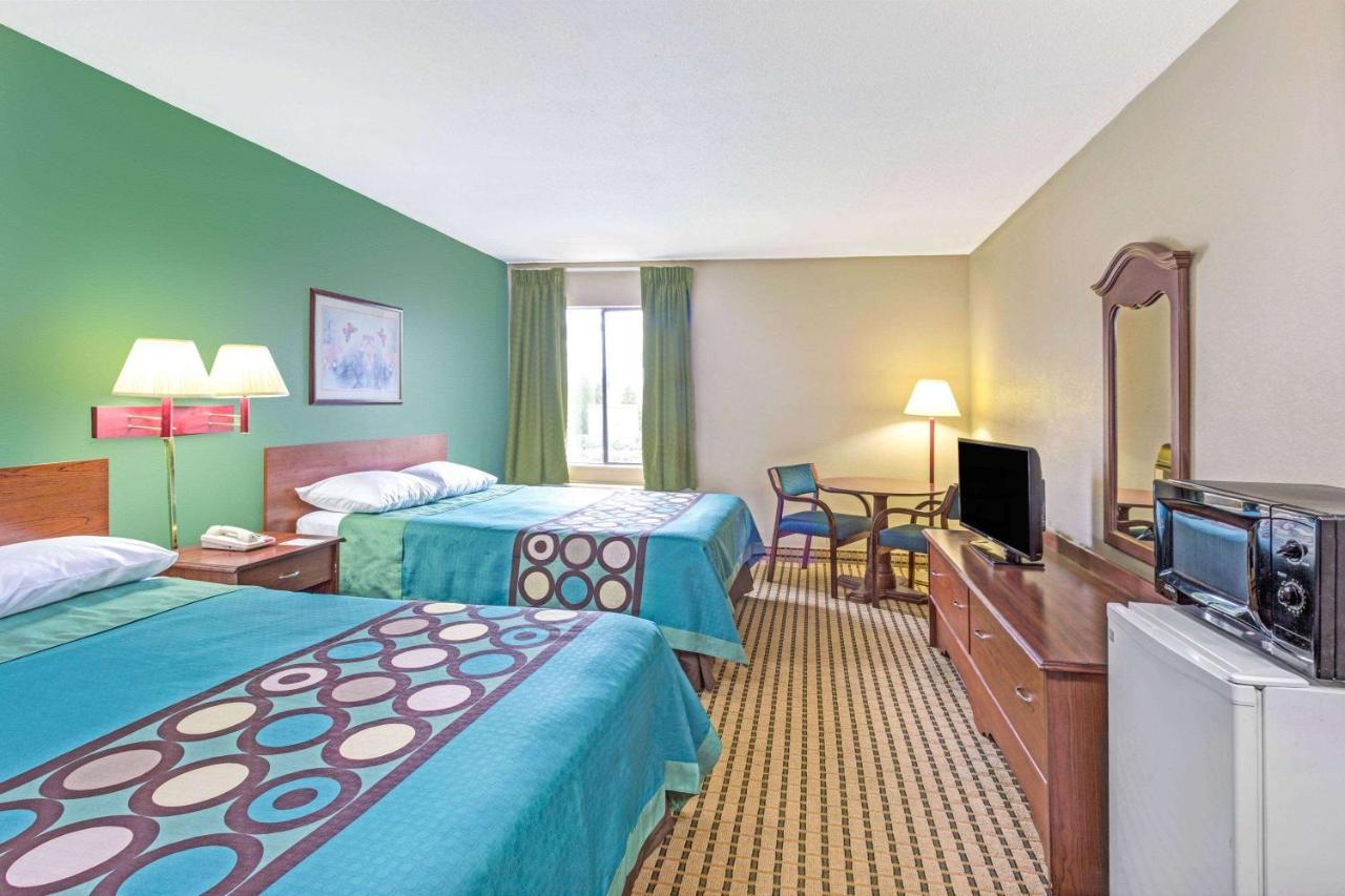 Super 8 By Wyndham Dawsonville Buitenkant foto